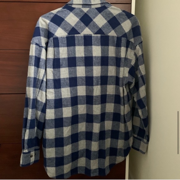 The Group by Babaton Fisher Flannel / Shacket Button Up - Picture 7 of 9